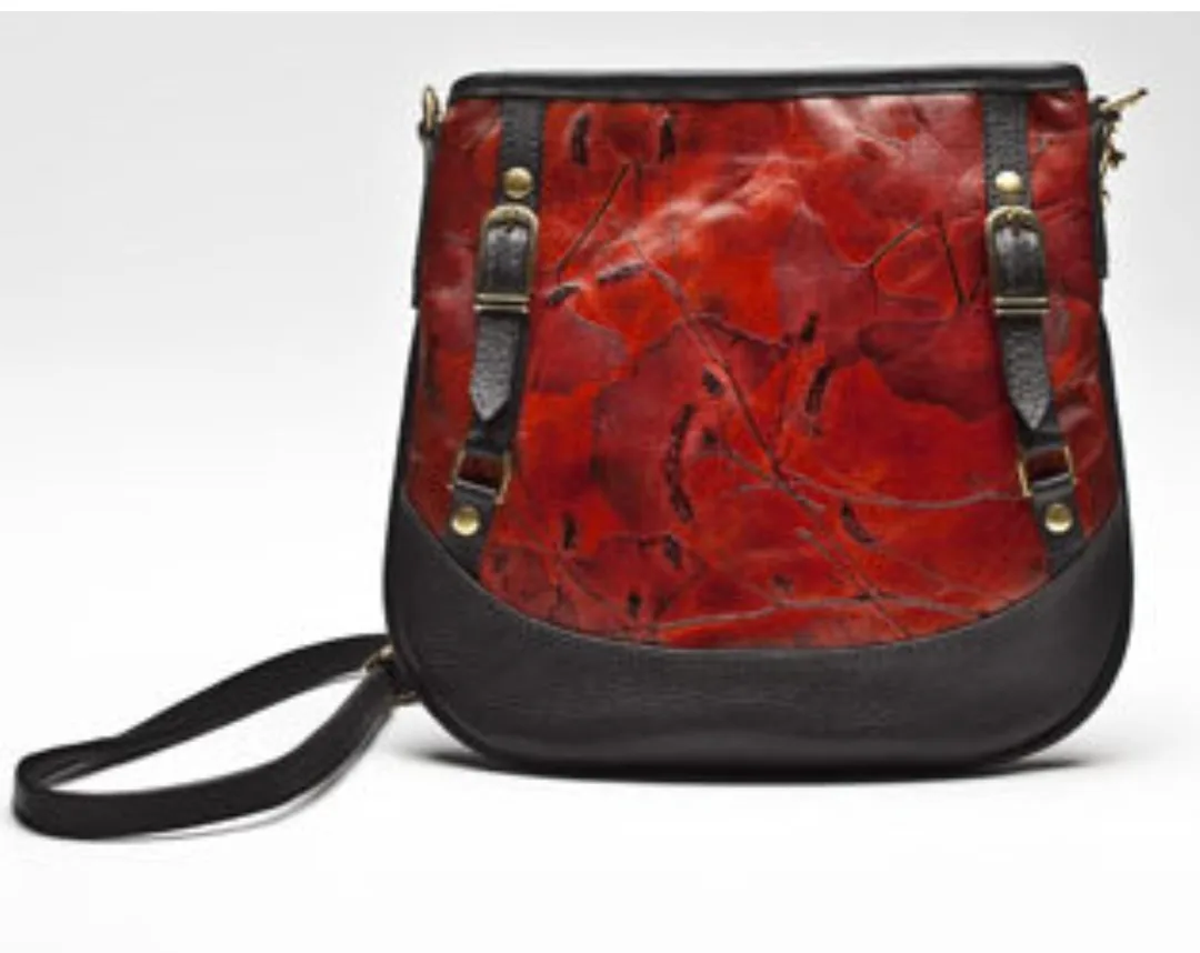 Leaf Leather handbag with straps designed and crafted by CL Whiting.